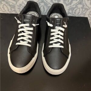 Sperry MBlack  woman’s Sneakers size  10